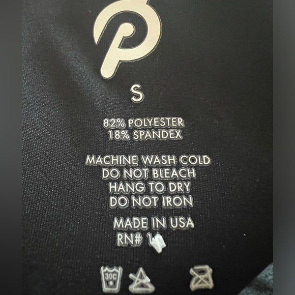 Peloton Women's Rotate Sports Bra size S - Picture 9 of 9